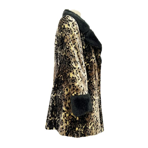 60s/70s Outerama Tailored Faux Leopard Print Fur W/ Black Fuax Fur Trim Coat - Picture 2 of 4